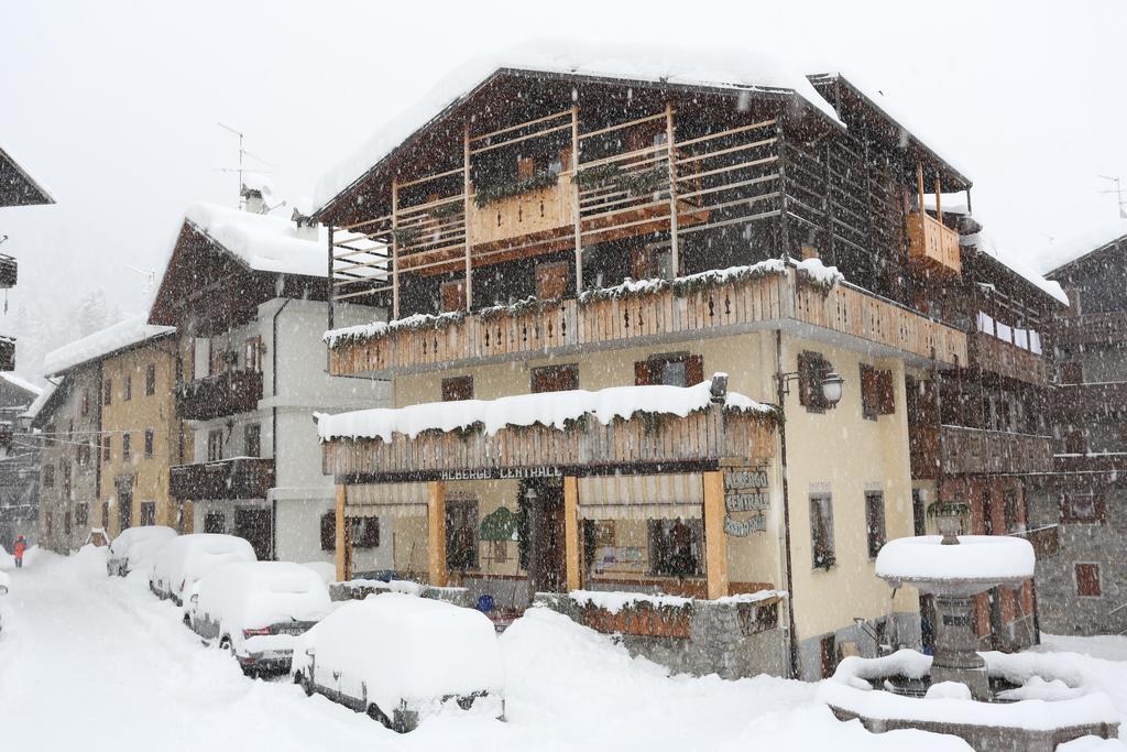 Albergo Centrale Forni di Sopra Luaran gambar
