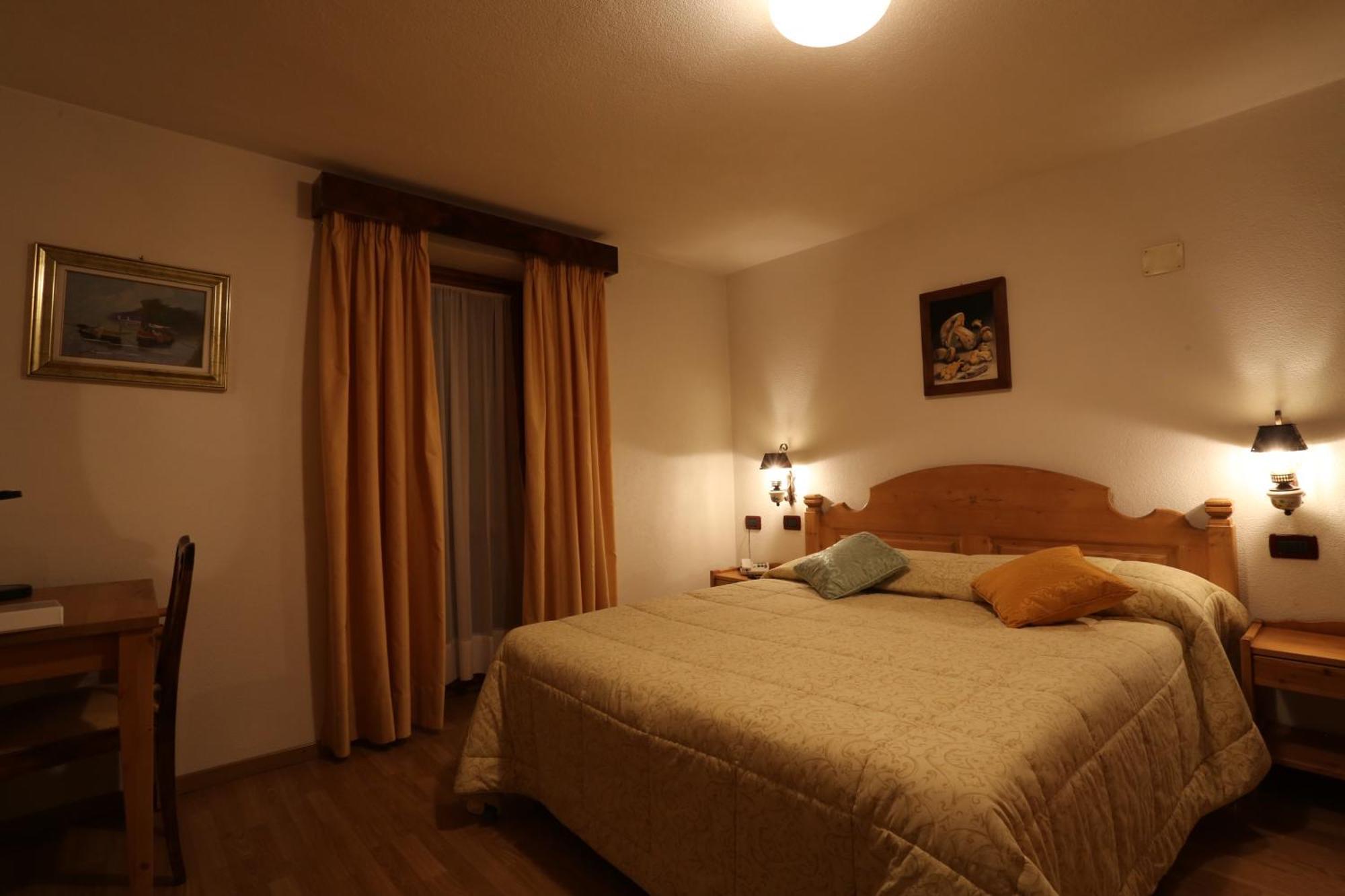 Albergo Centrale Forni di Sopra Bilik gambar