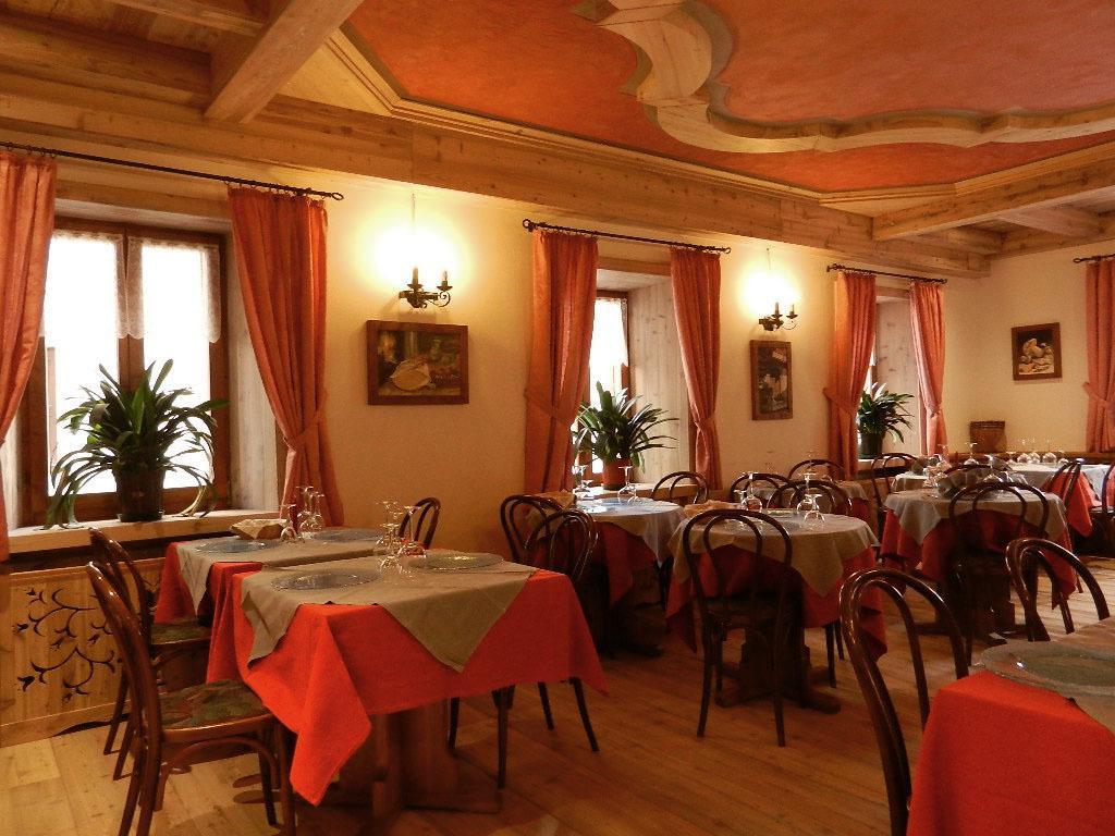 Albergo Centrale Forni di Sopra Luaran gambar